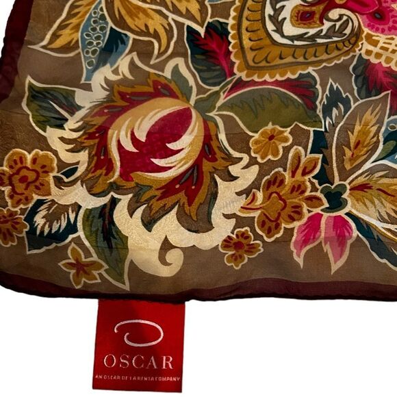 PRICE CUT! CLOSET CLEAR OUT DAY! 
BRAND NEW Oscar de la Renta Floral Scarf! - Picture 3 of 7